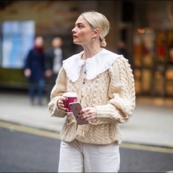 Vintage Chantilly Creme Blouse - Picture 3 of 8